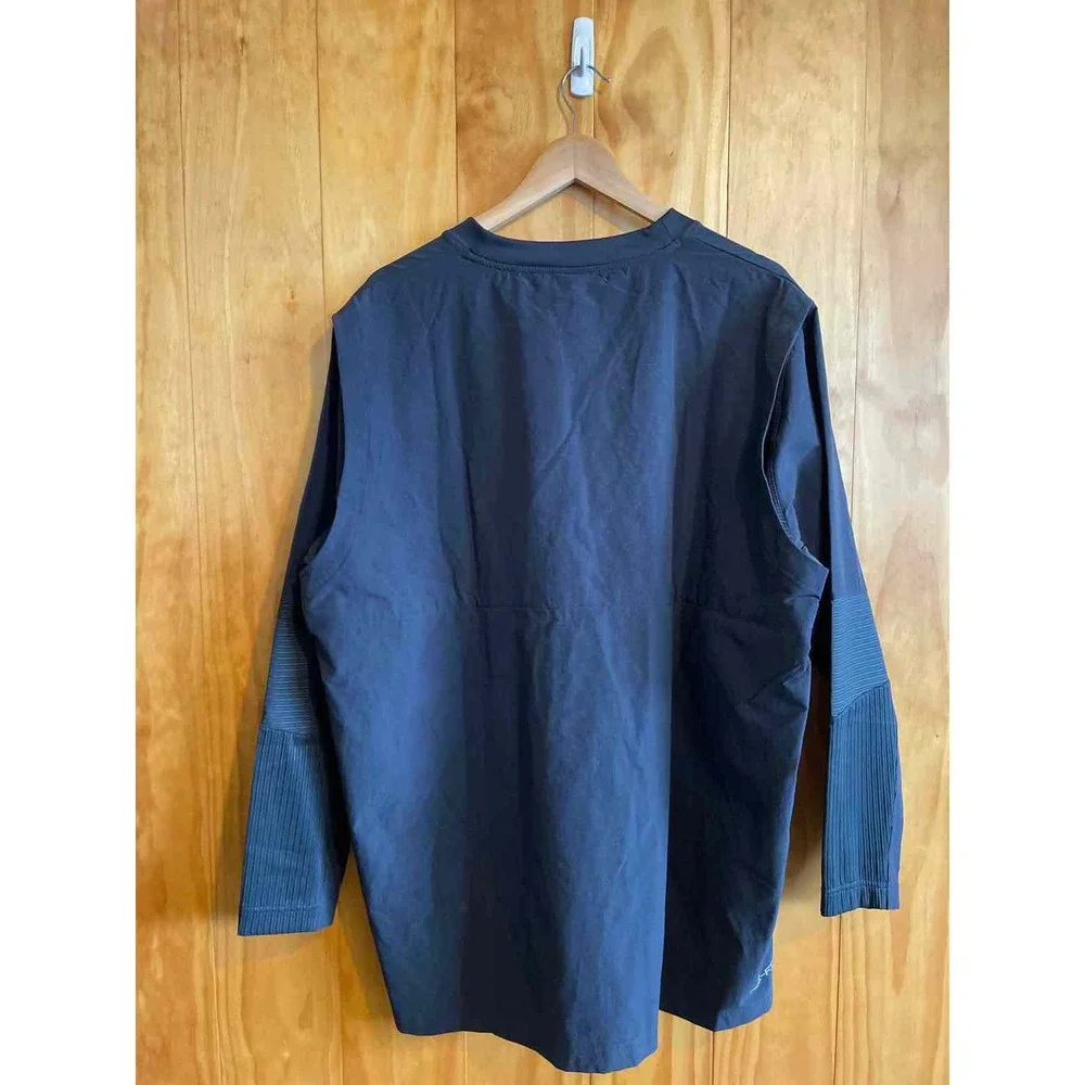 Size XL Nike Windbreaker